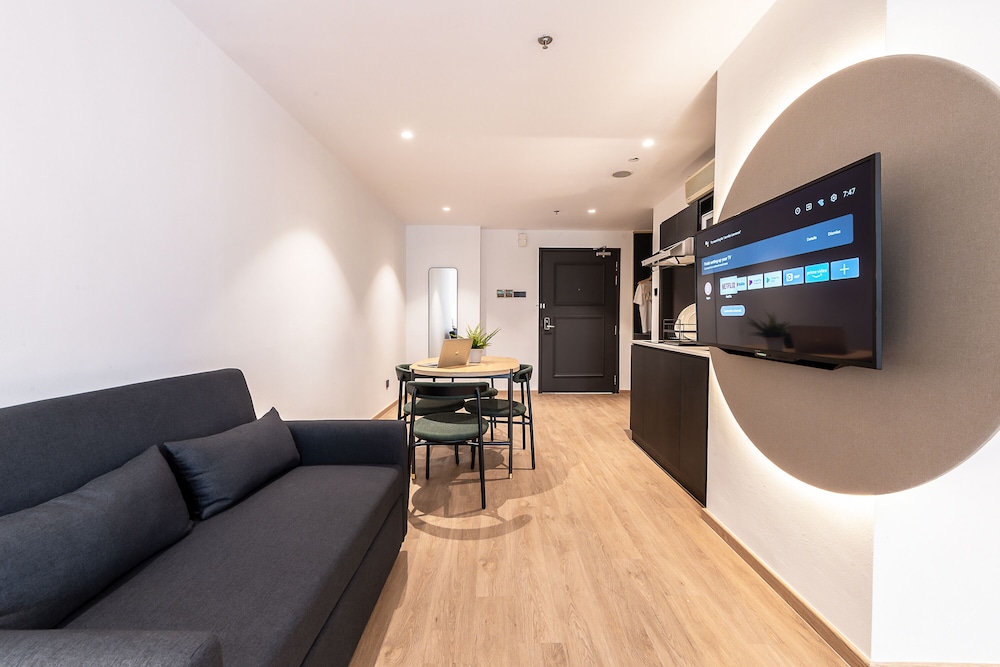owen house by hmlet