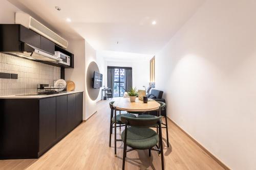 owen house by hmlet
