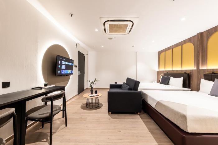 owen house by hmlet