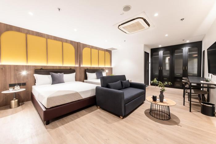 owen house by hmlet