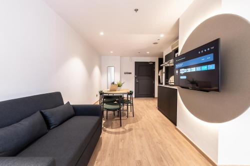 owen house by hmlet