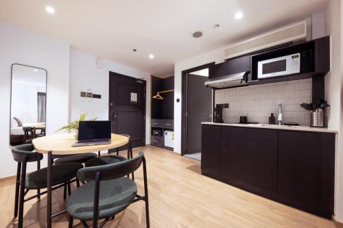 owen house by hmlet