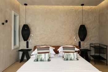 eden beachfront residences and suites