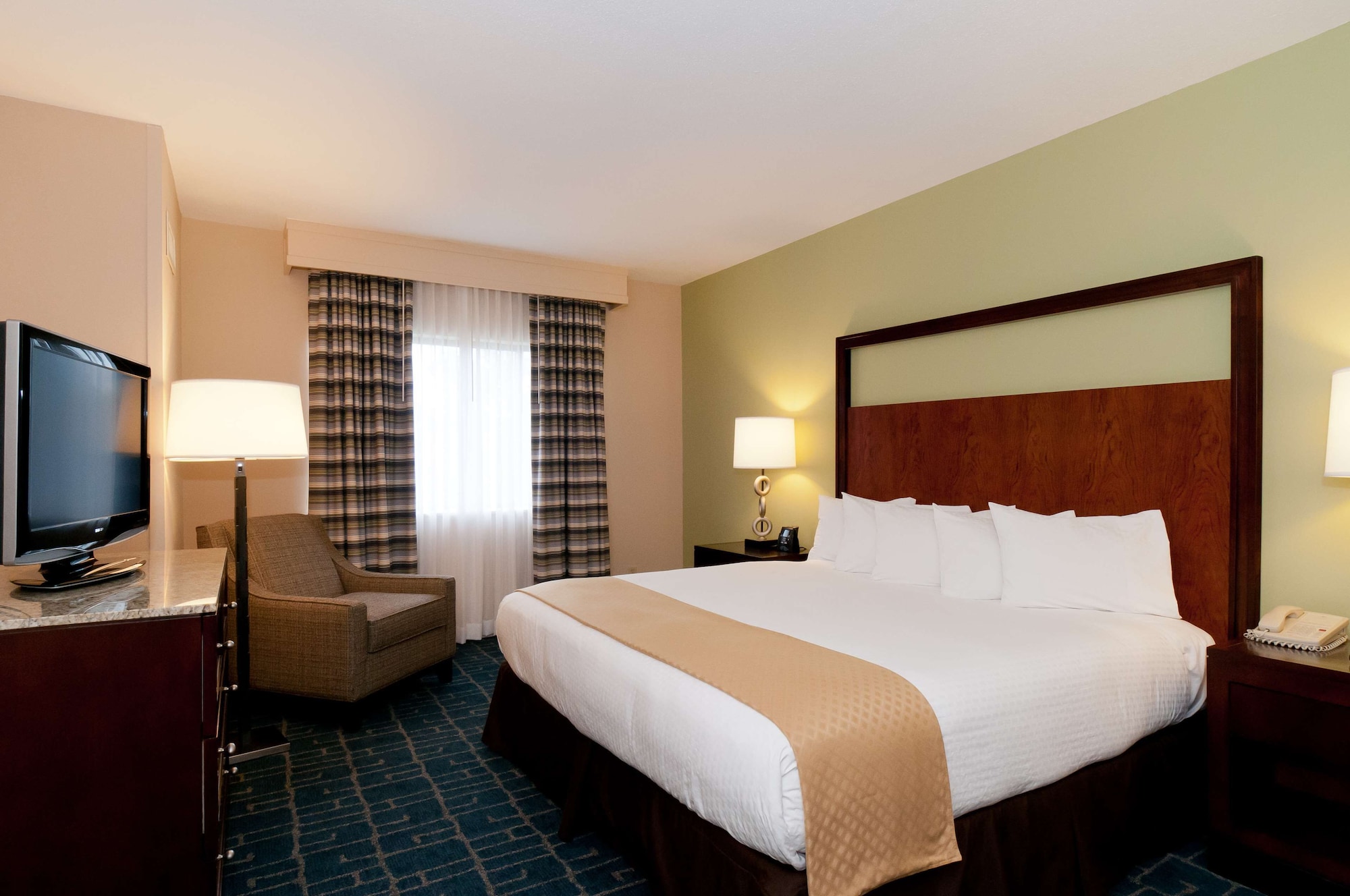 hampton inn and suites bolingbrook