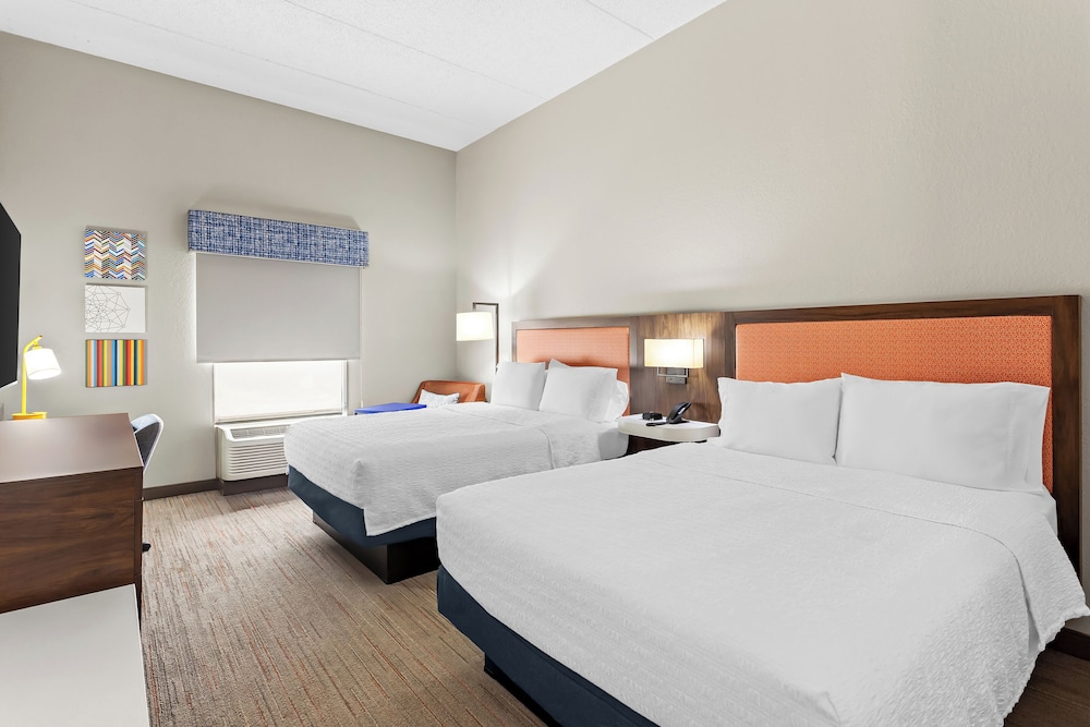 hampton inn and suites bolingbrook