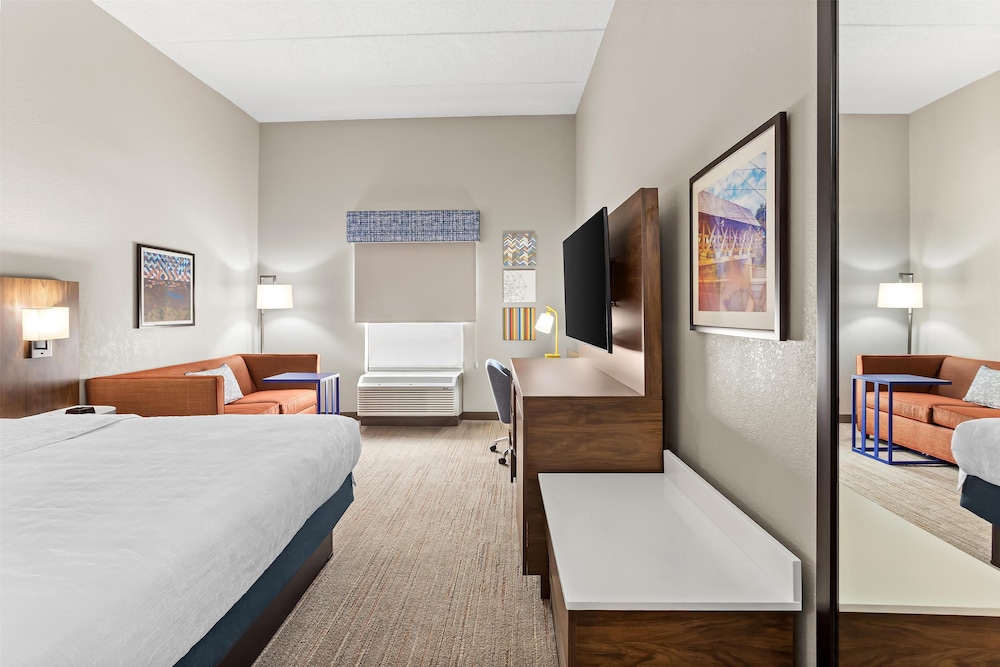 hampton inn and suites bolingbrook