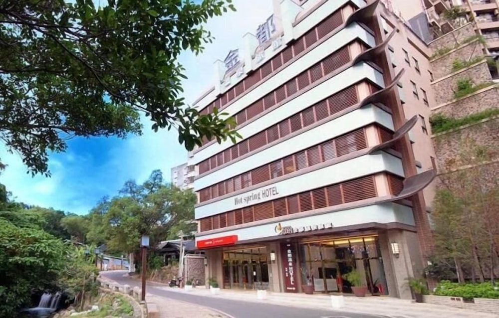 golden hotspring hotel