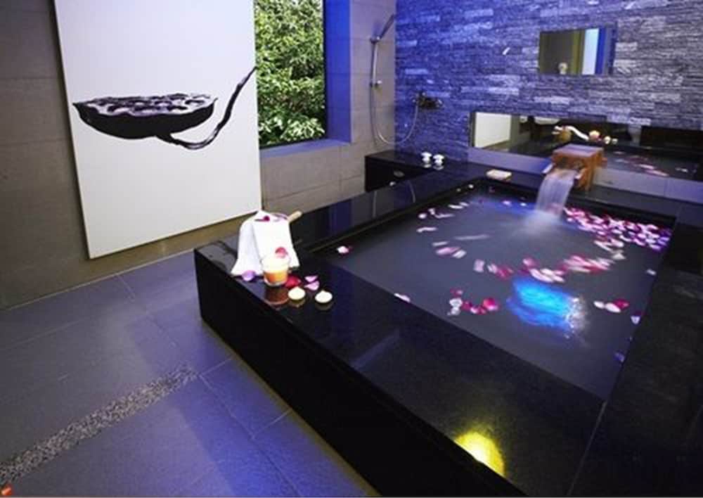 golden hotspring hotel