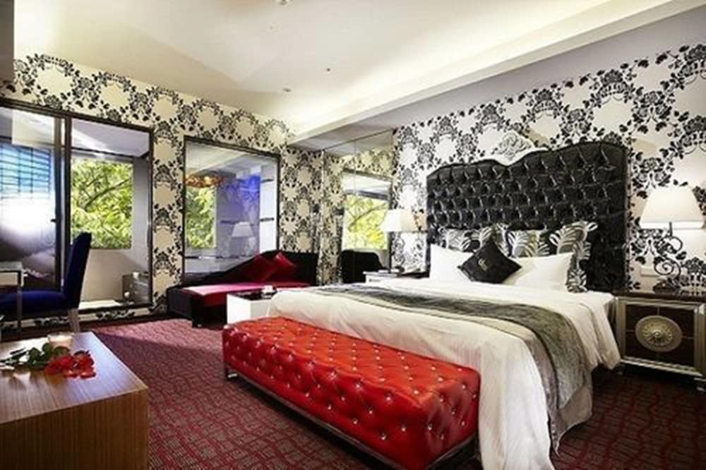 golden hotspring hotel