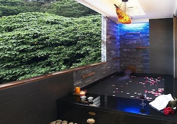 golden hotspring hotel