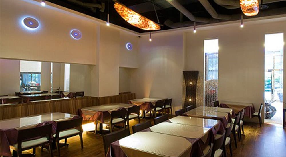 golden hotspring hotel