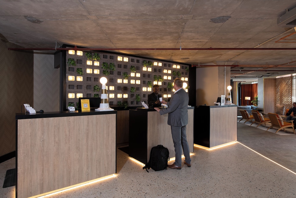 sandman signature glasgow hotel