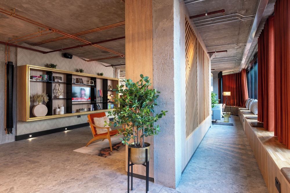 sandman signature glasgow hotel