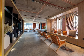 sandman signature glasgow hotel