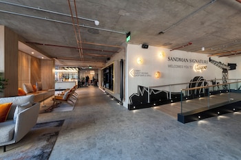 sandman signature glasgow hotel