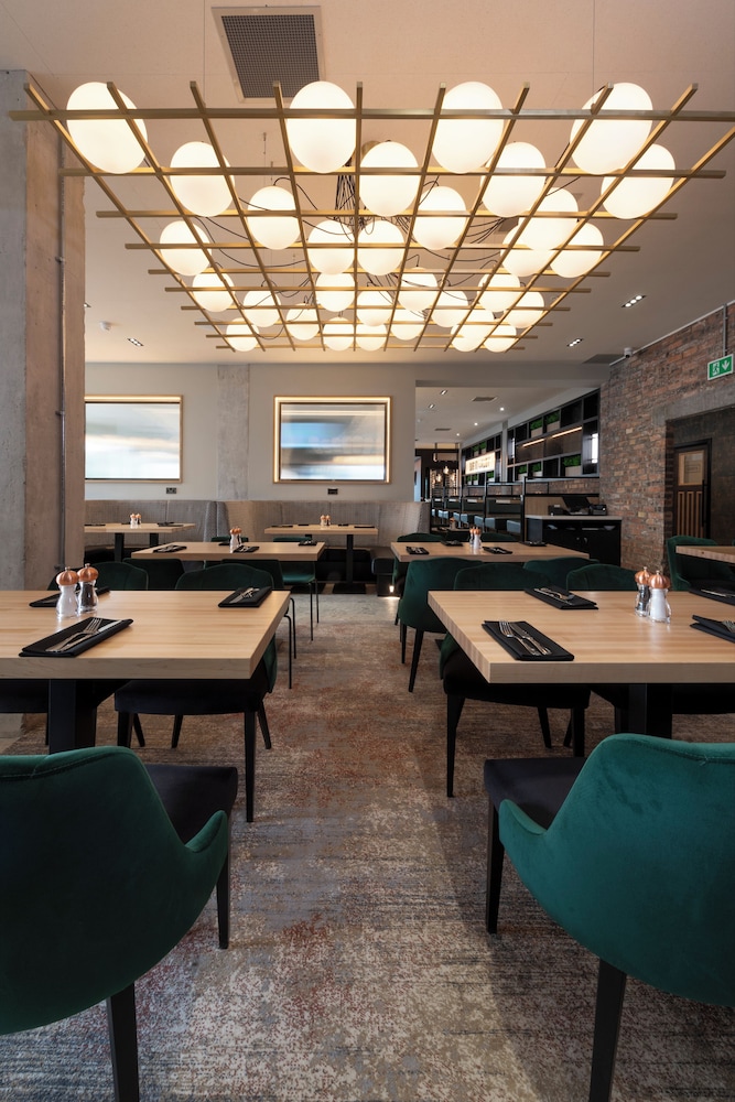 sandman signature glasgow hotel