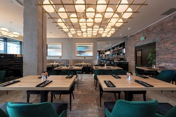 sandman signature glasgow hotel