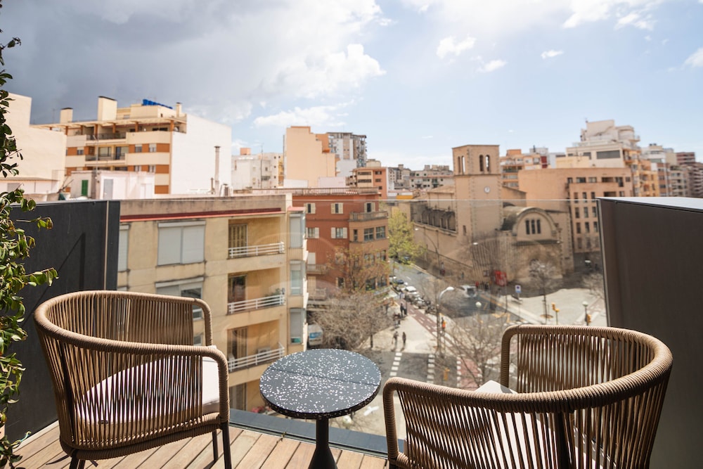 js palma plaza hotel