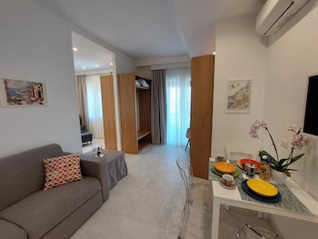 mistral luxury suites