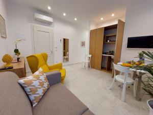 mistral luxury suites