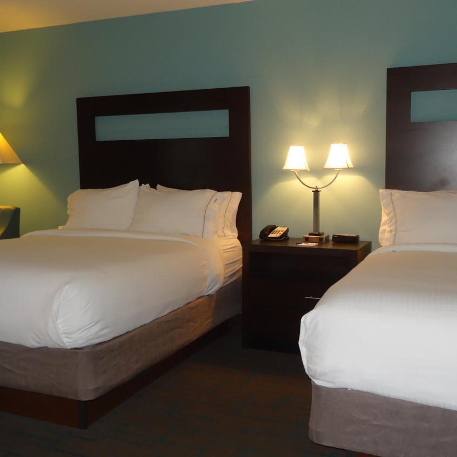 holiday inn express kansas city bonner springs by ihg
