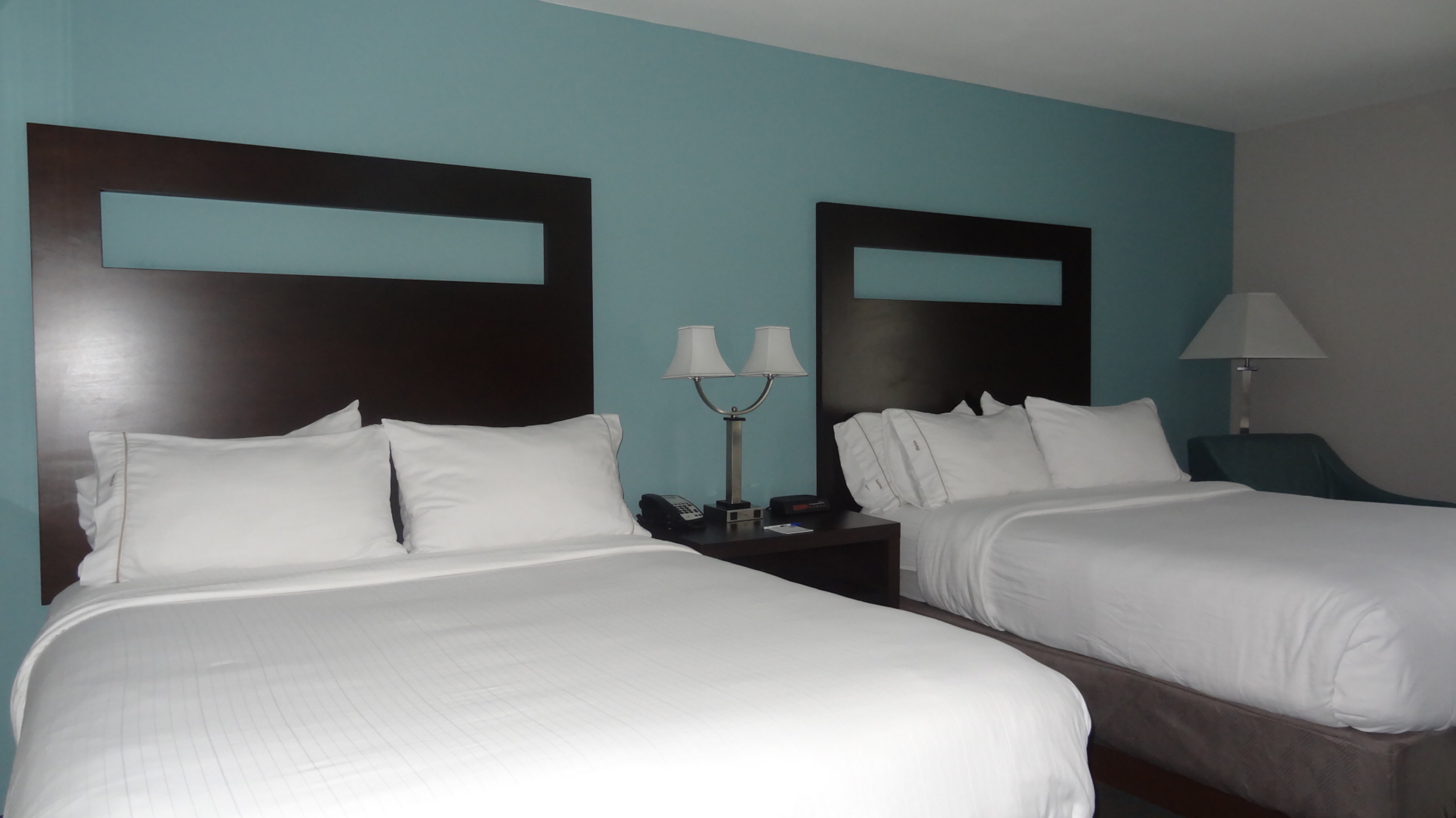 holiday inn express kansas city bonner springs by ihg