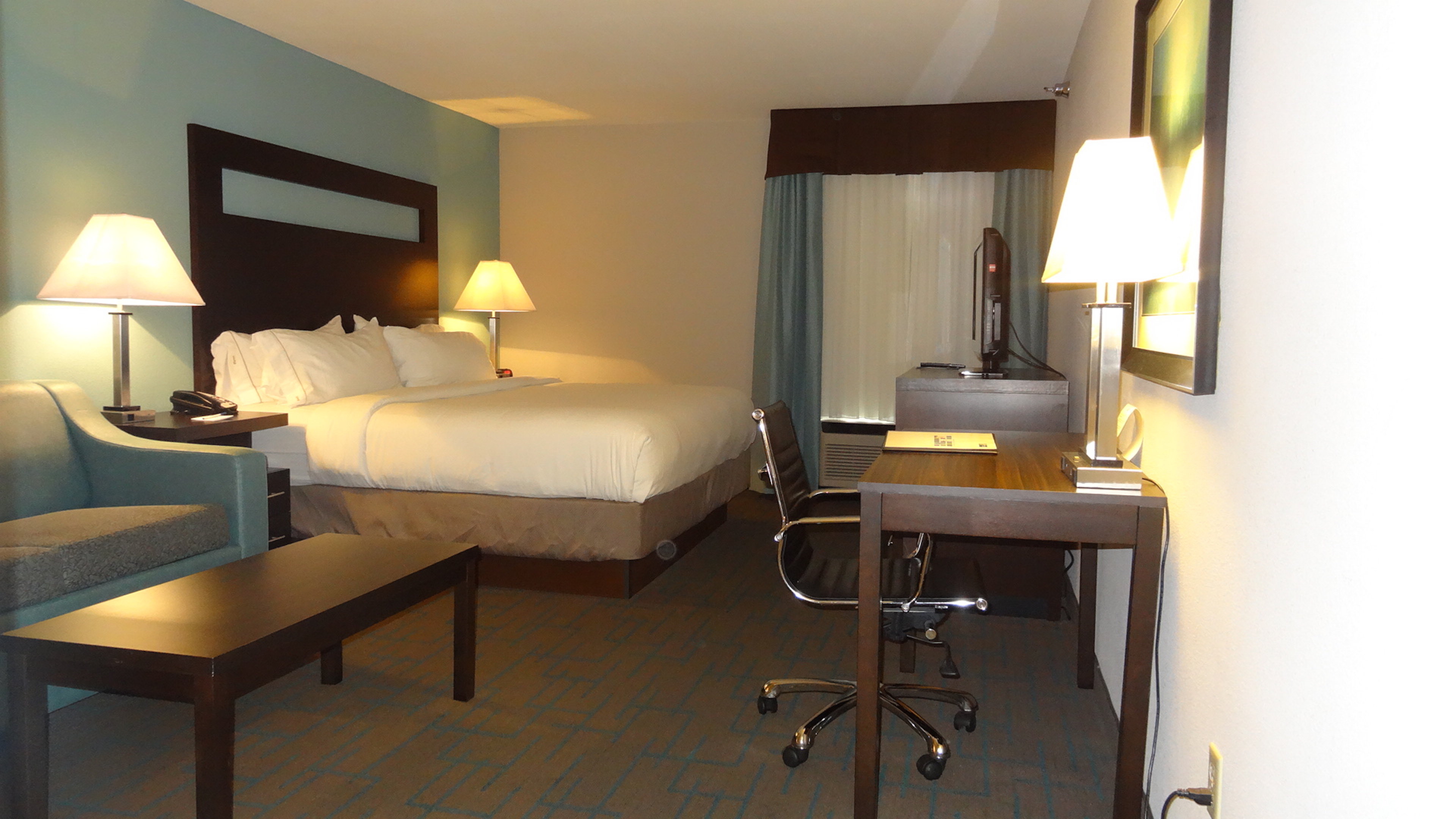 holiday inn express kansas city bonner springs by ihg