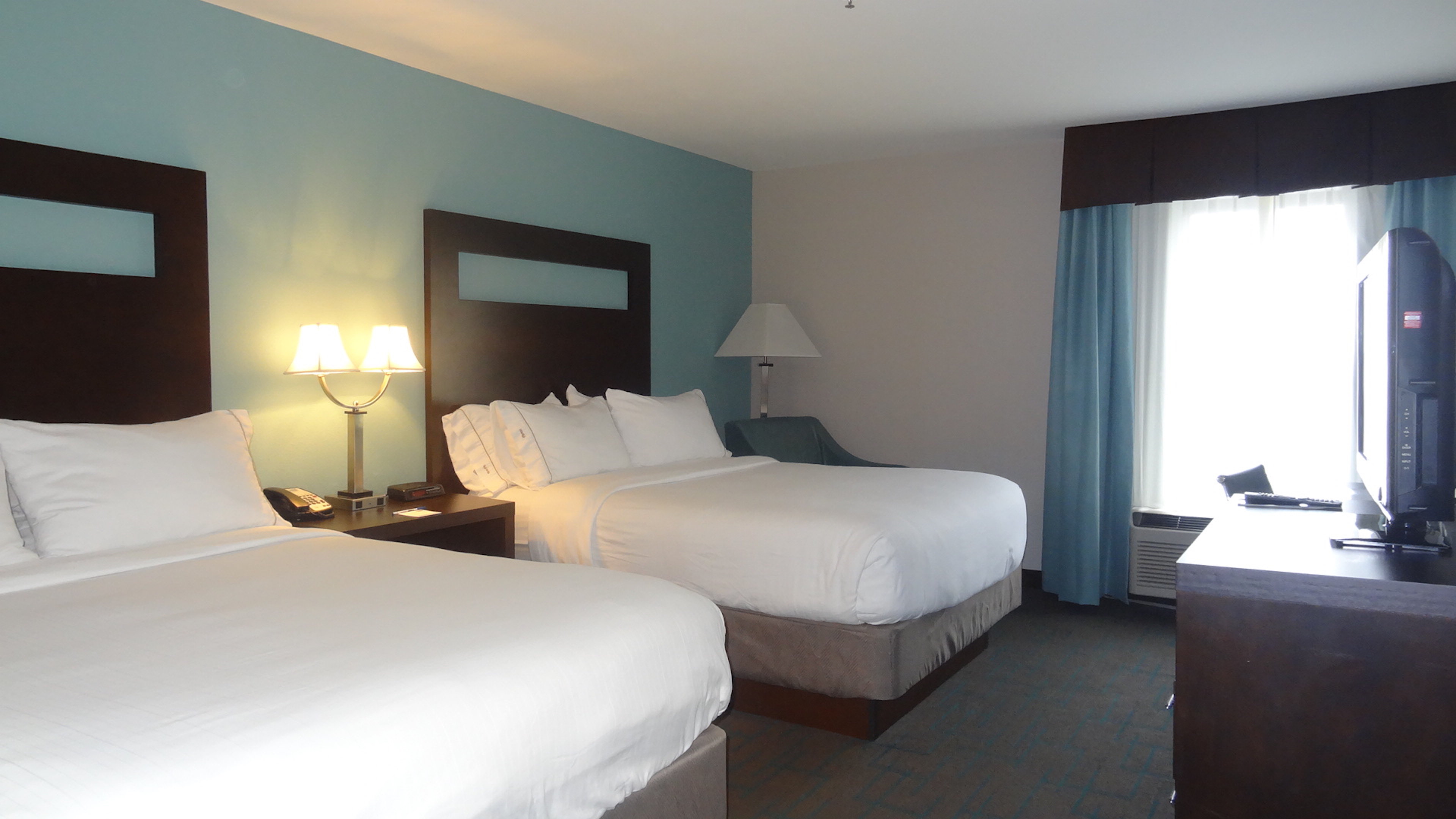 holiday inn express kansas city bonner springs by ihg