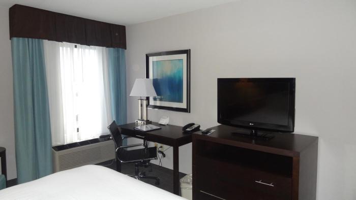 holiday inn express kansas city bonner springs by ihg