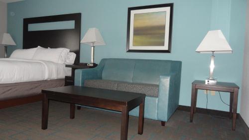 holiday inn express kansas city bonner springs by ihg