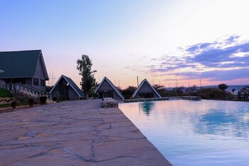 outback kenya lodge