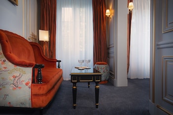 maison proust hotel and spa la mer