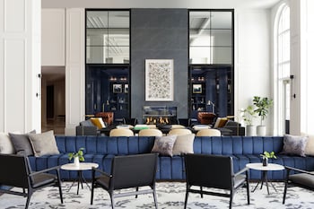 Kimpton The Forum Hotel, An Ihg Hotel,North Garden>>Charlottesville,4 star