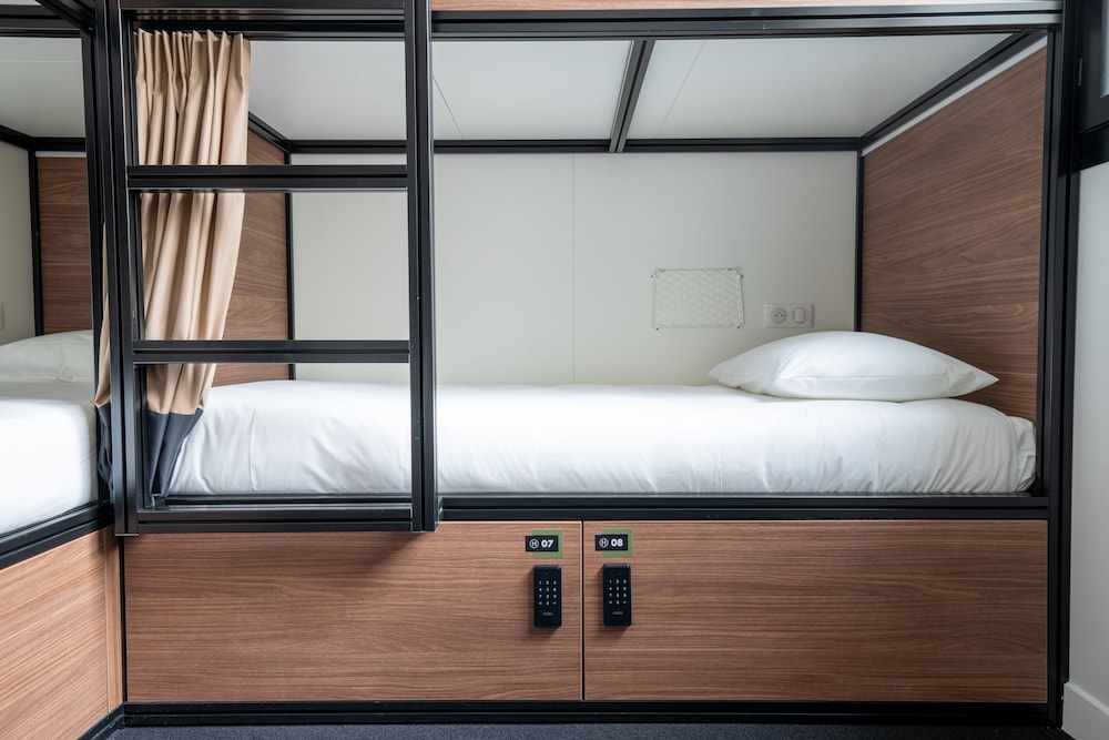 beau m paris hostel