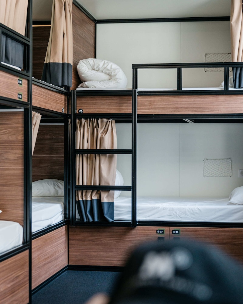 beau m paris hostel