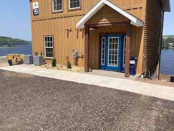 Keweenaw Waters Resort,United States Of America>>Houghton,3 star