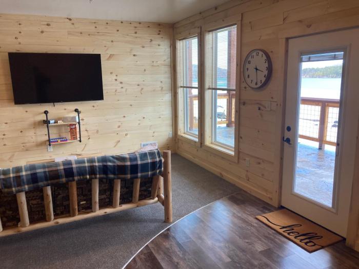 keweenaw waters resort