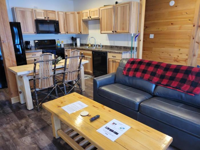 keweenaw waters resort
