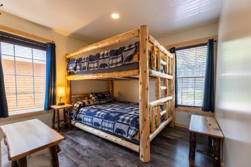 keweenaw waters resort