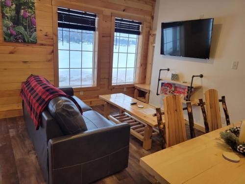 keweenaw waters resort