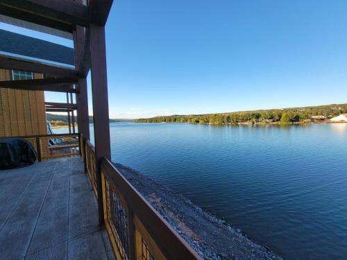 keweenaw waters resort
