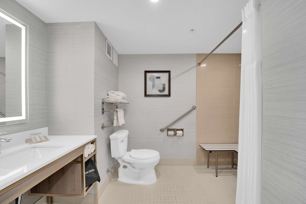 hilton garden inn toronto brampton