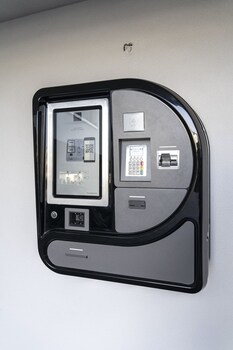 village by maier kontaktloser check in