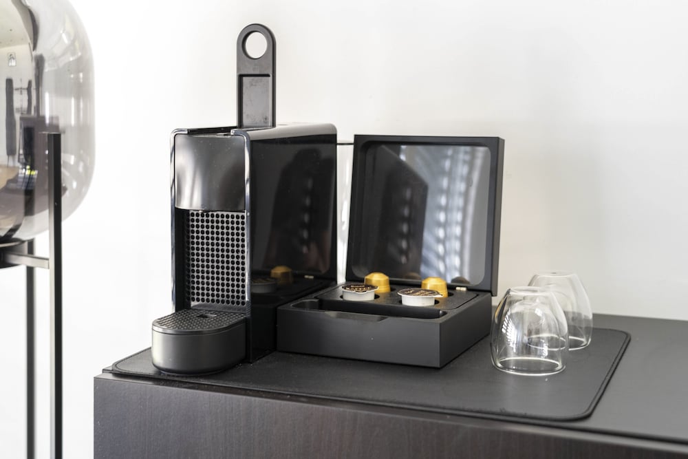 village by maier kontaktloser check in