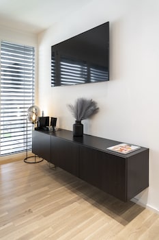 village by maier kontaktloser check in