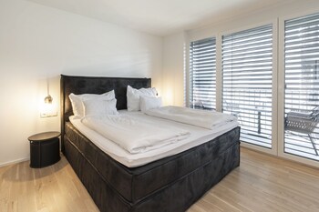 village by maier kontaktloser check in