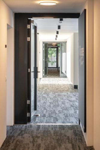 village by maier kontaktloser check in