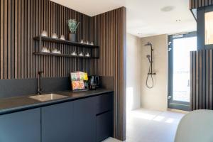 village by maier kontaktloser check in