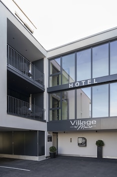 village by maier kontaktloser check in