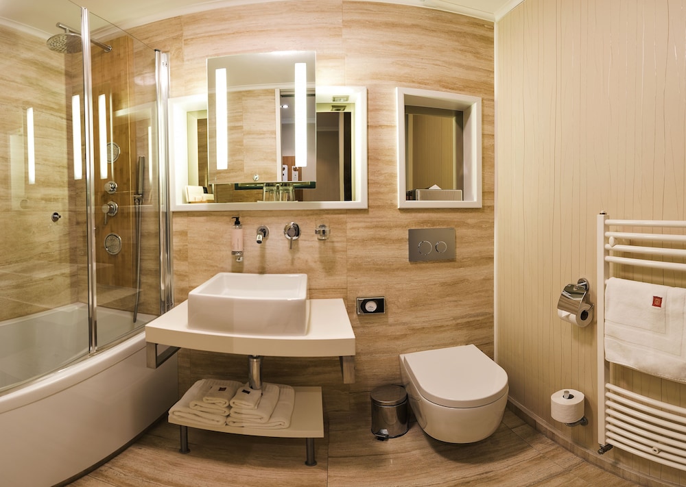 Mama's Design & Boutique Hotel,Central Shopping Center Bratislava>>Bratislava,4 star